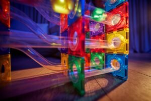 CleverClixx Ball Run Dazzling Lights kamuoliukų trasos rinkinys – 100 dalių